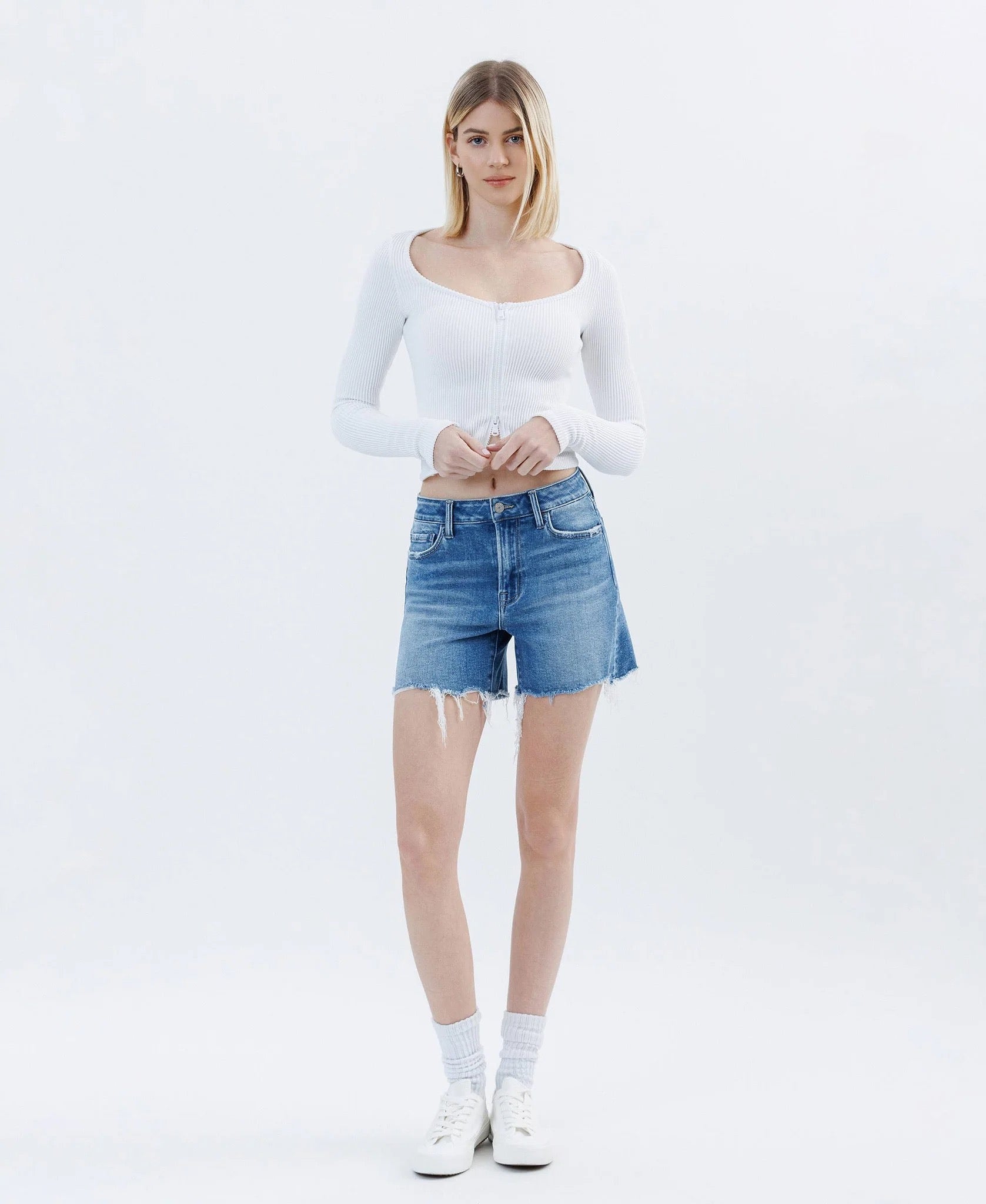 Vervet Jayde Stretch Boyfriend Shorts