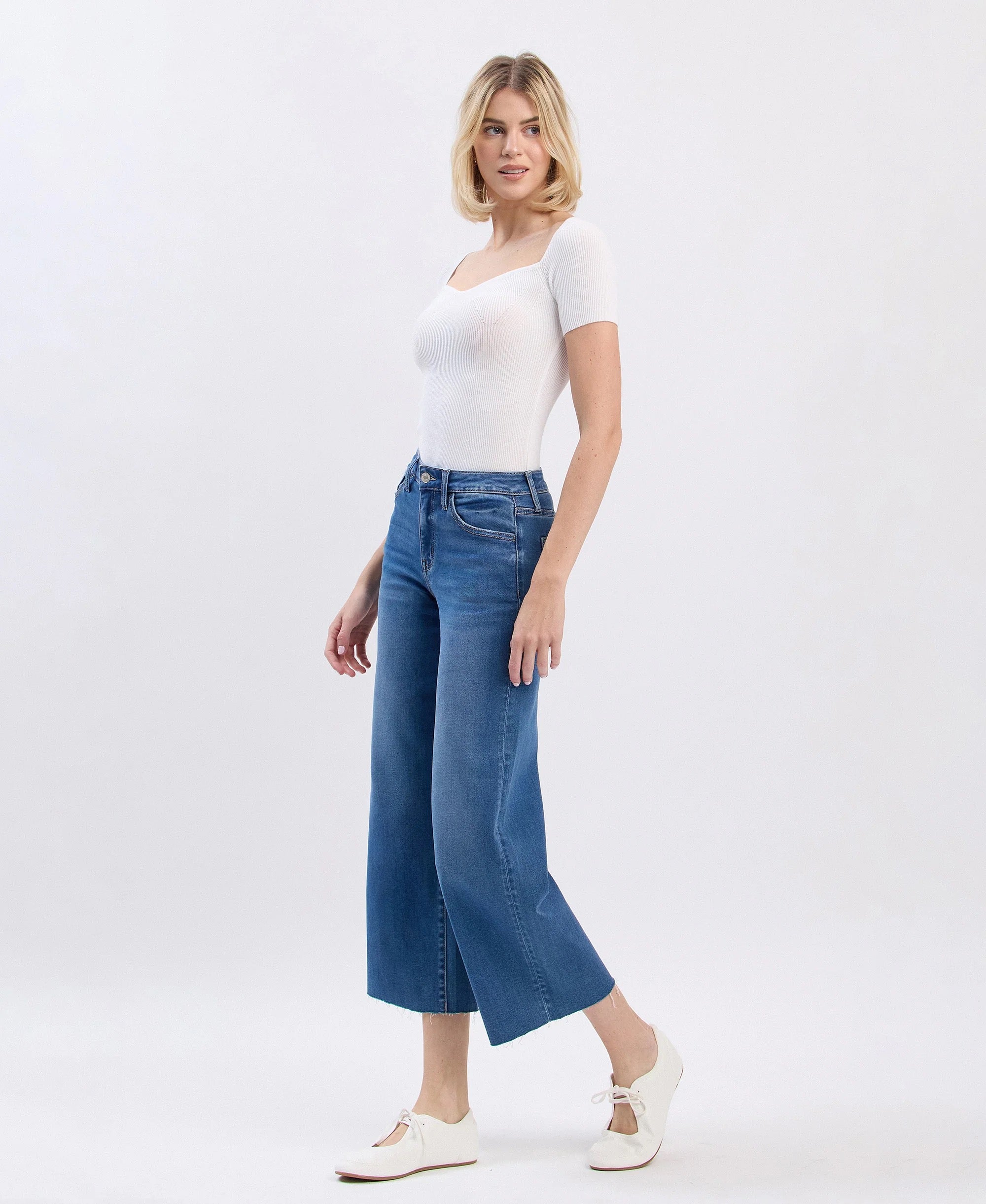 Vervet Wide Crop Jean