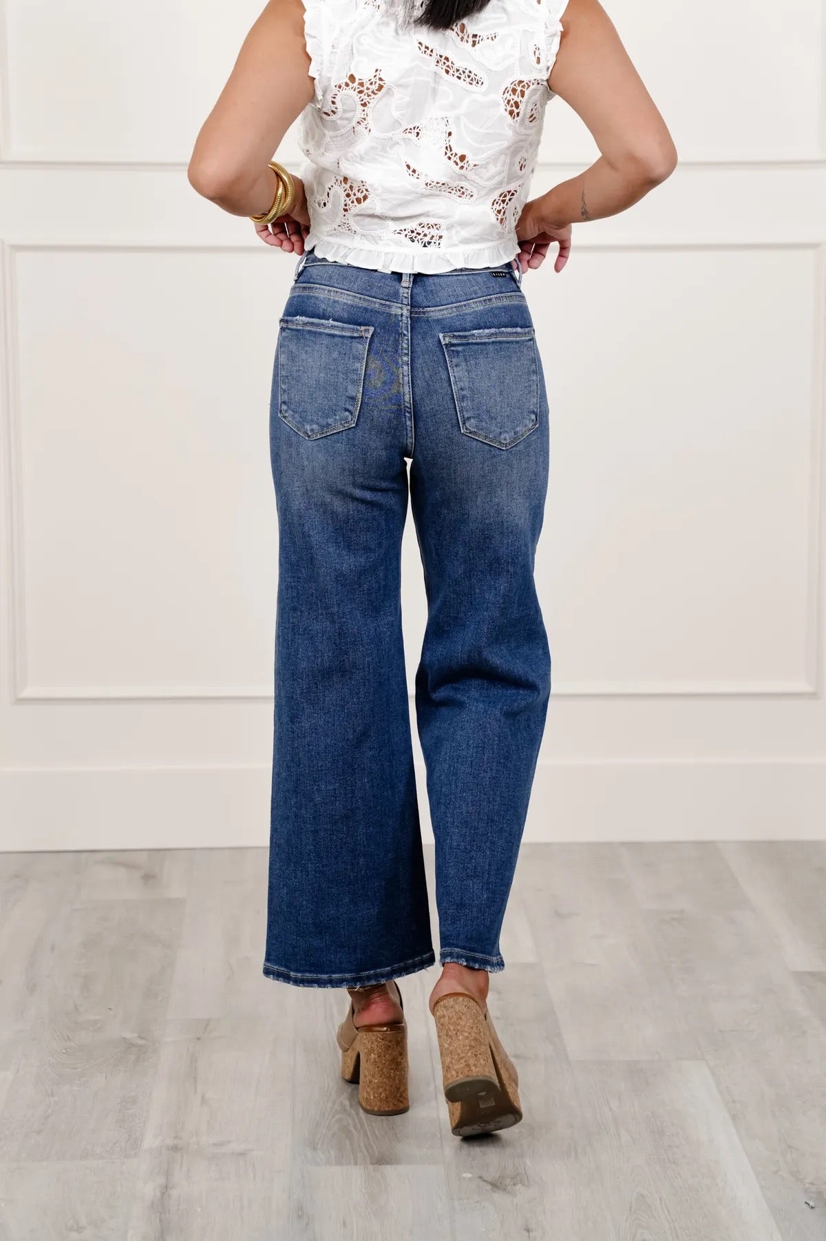 Risen Elastic band High Rise Wide Jeans