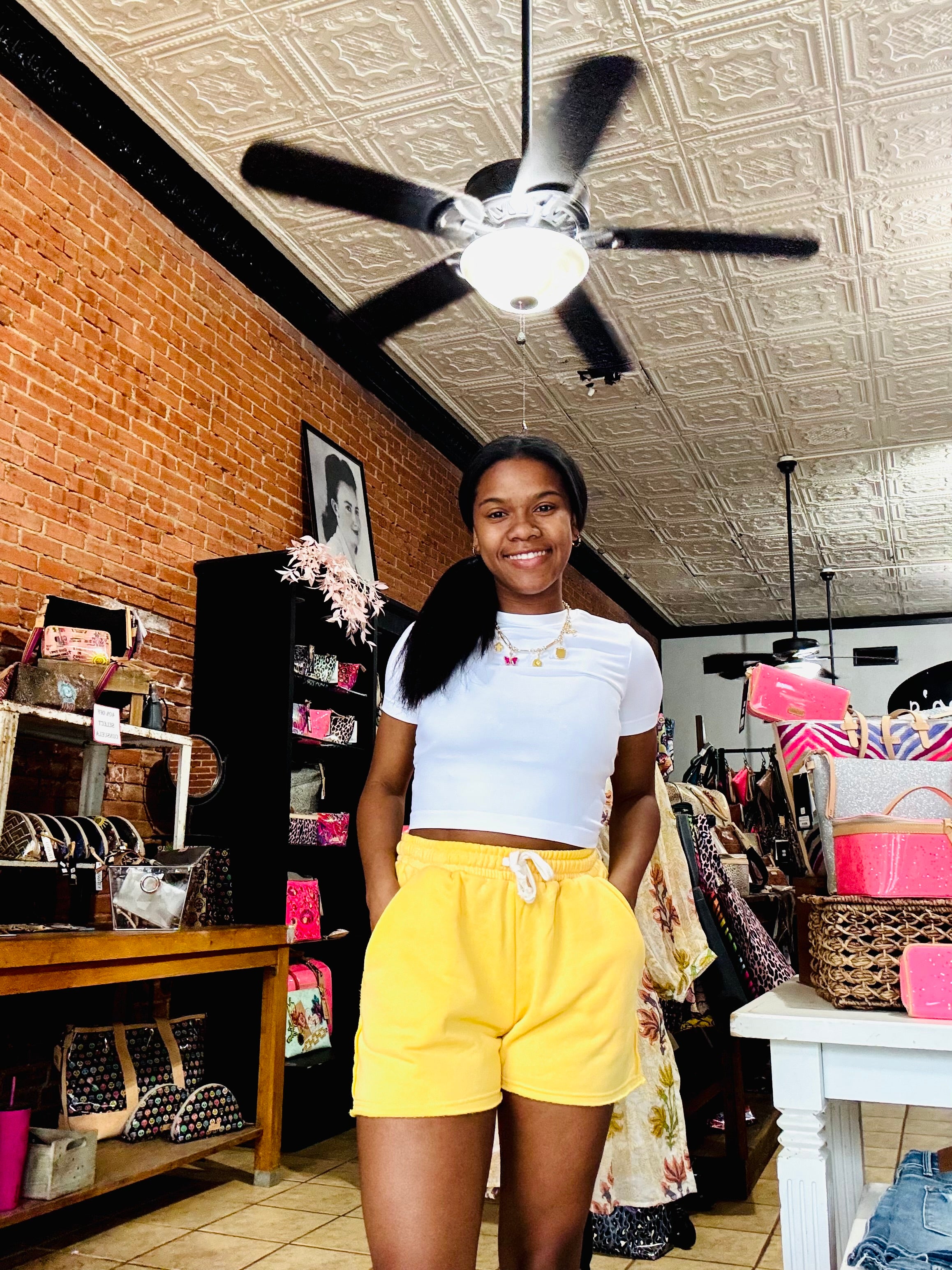 Seamless Round Neck Cropped Tee