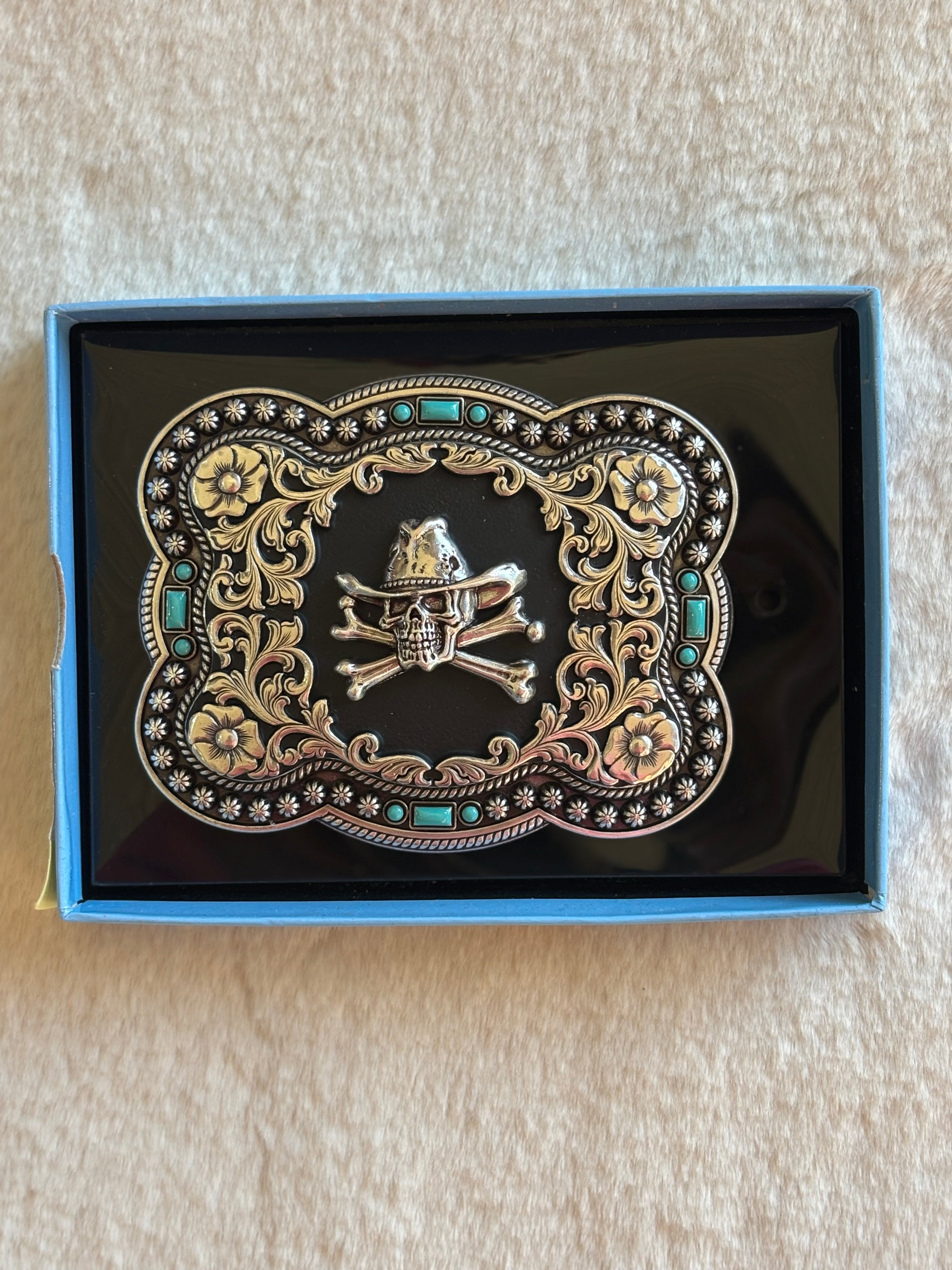 Ariat Skull Head with turquoise embellishments Belt Buckle