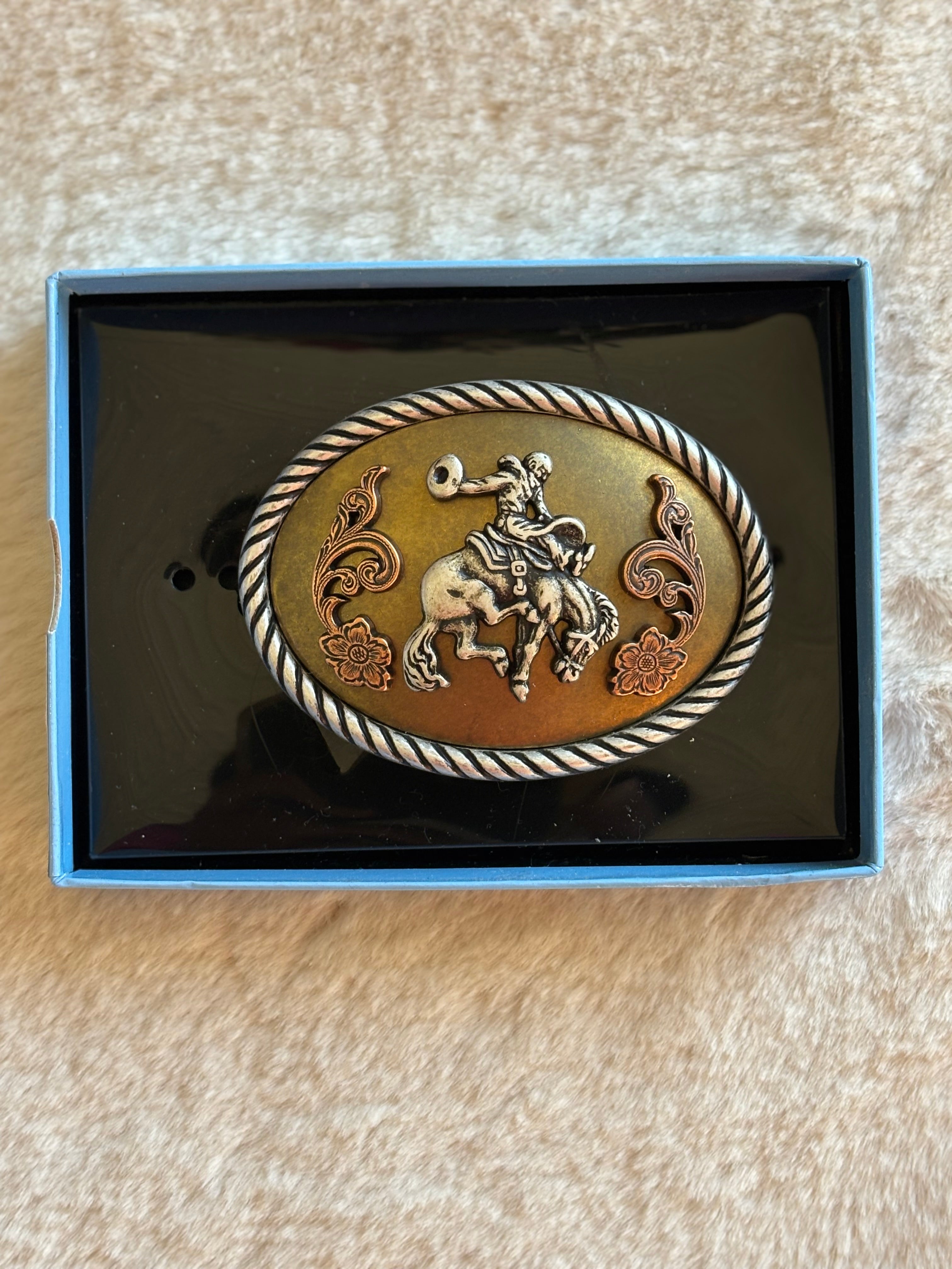 Nocona Belt Buckle Saddle Bronc Rider