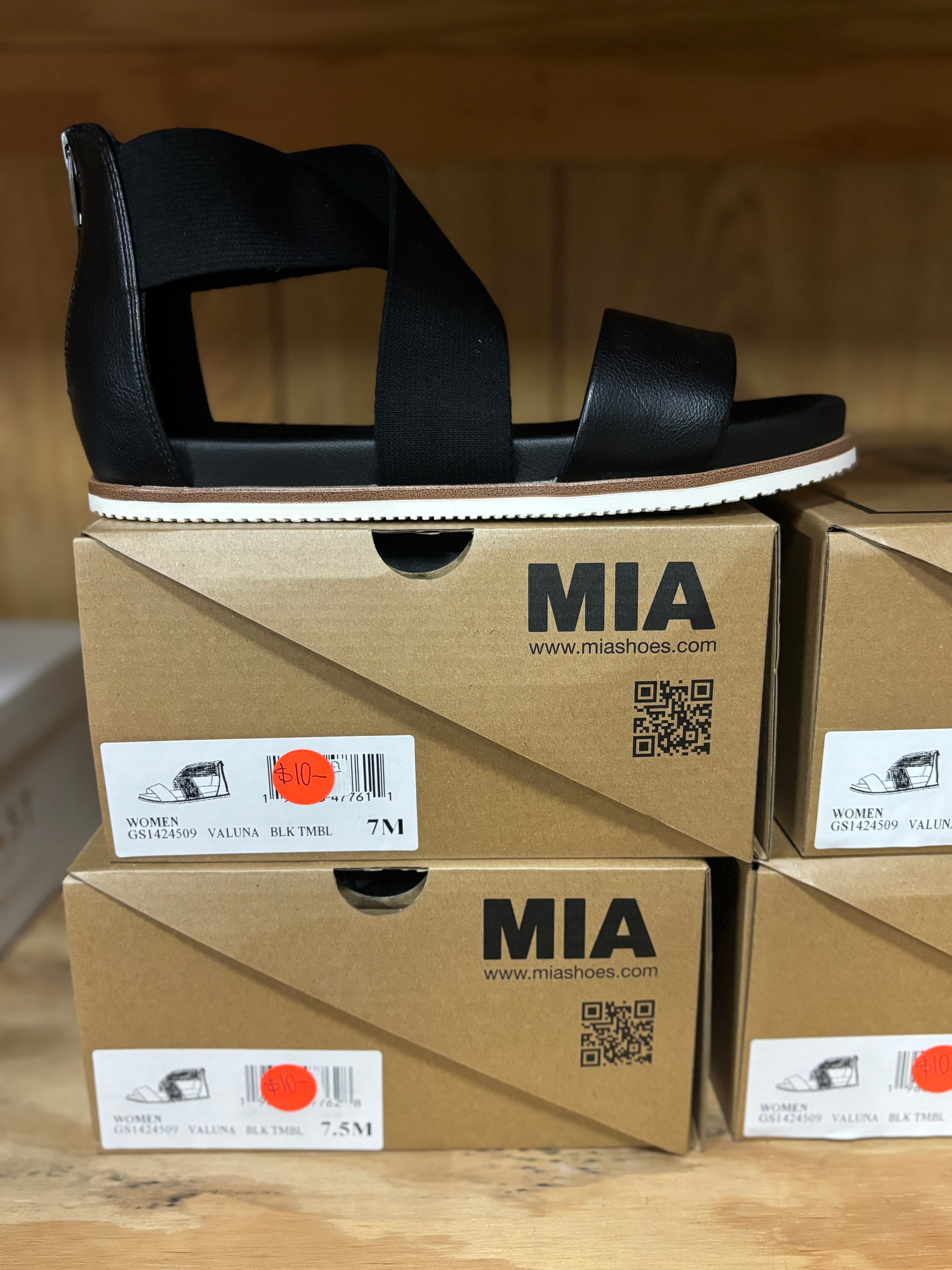 Mia Sandals