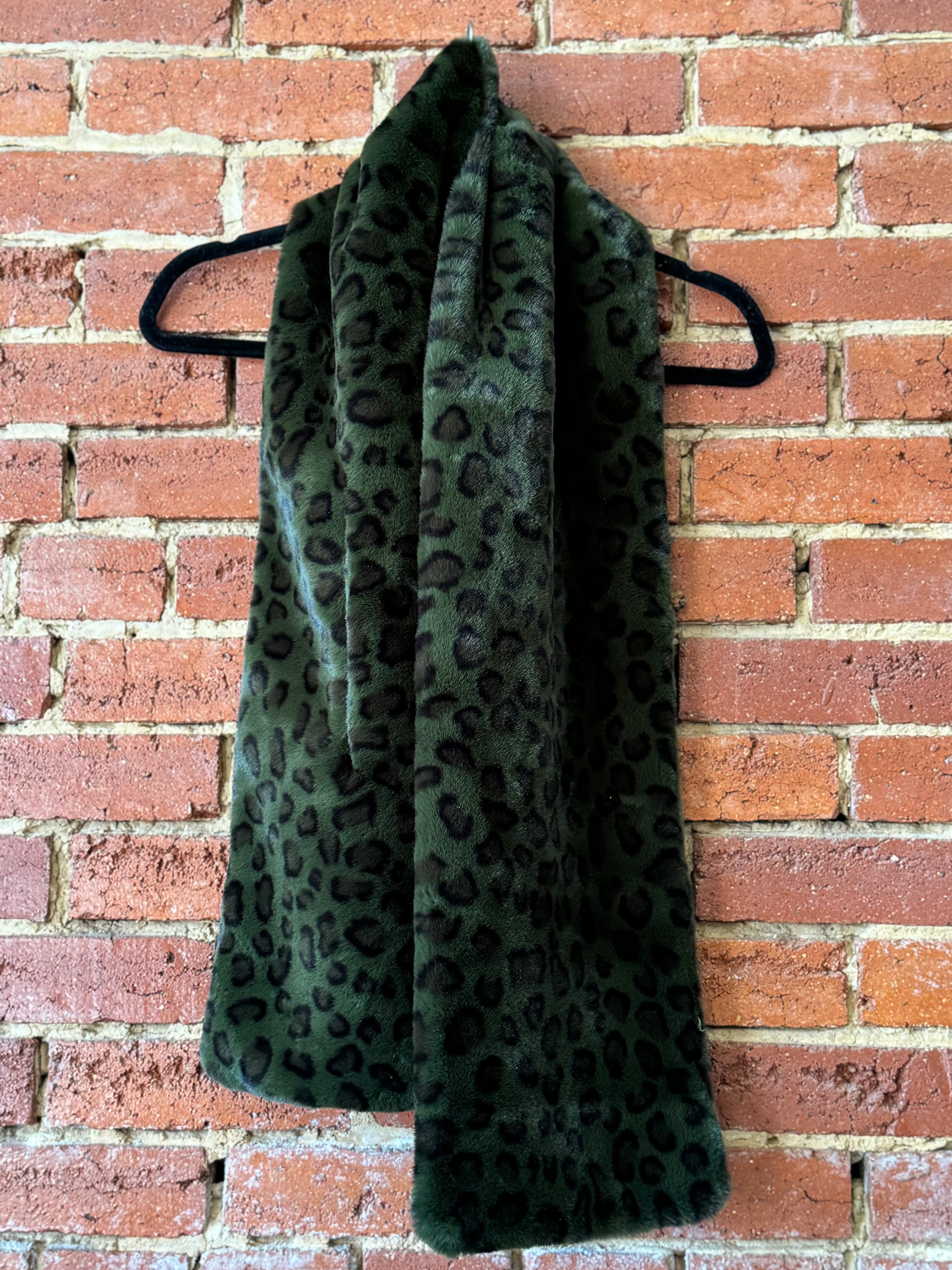 Ivy Jane Leopard Faux Fur Scarf