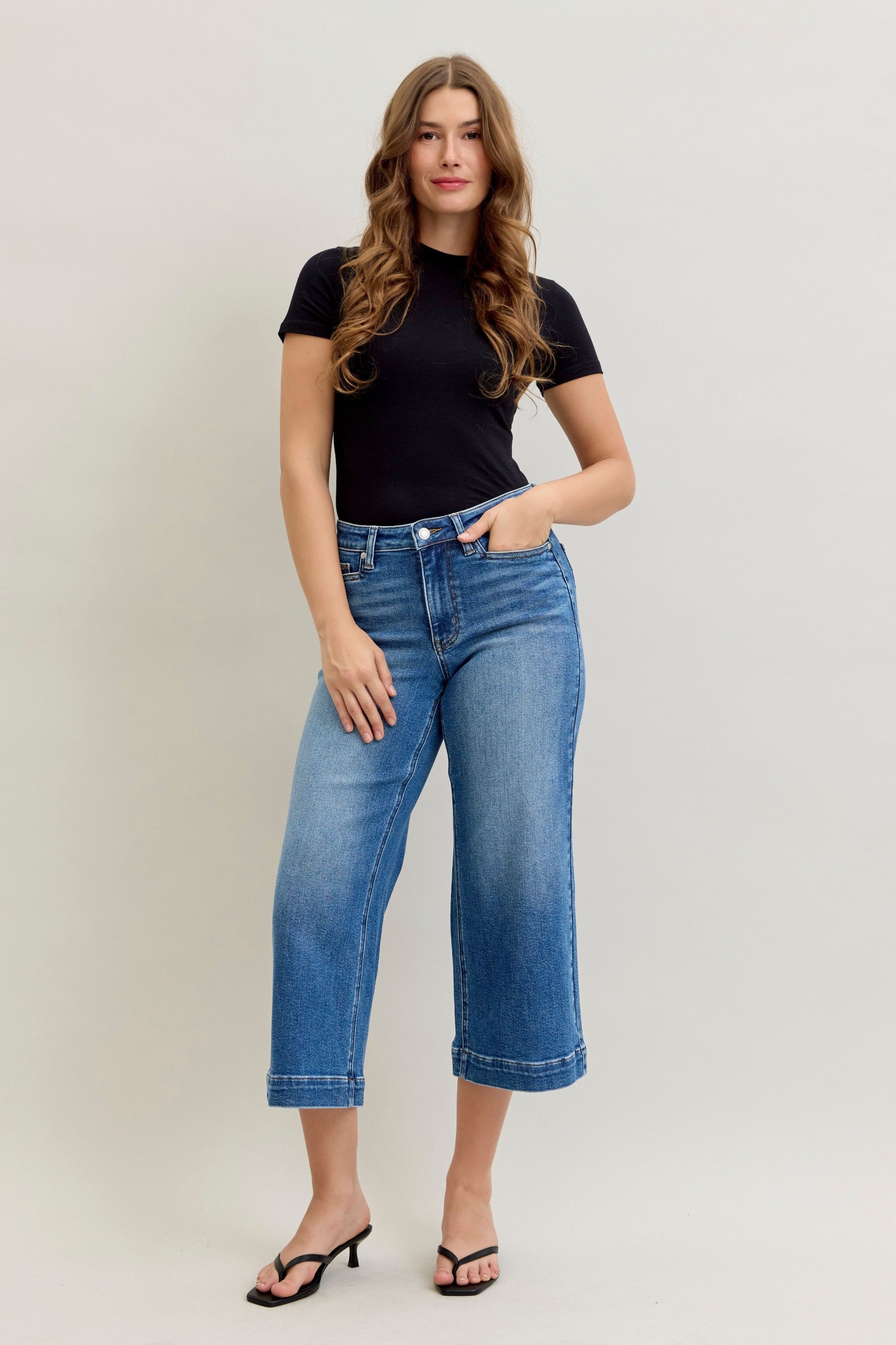 Judy Blue Mr Wide Crop Vintage Pkts & Wide Hem