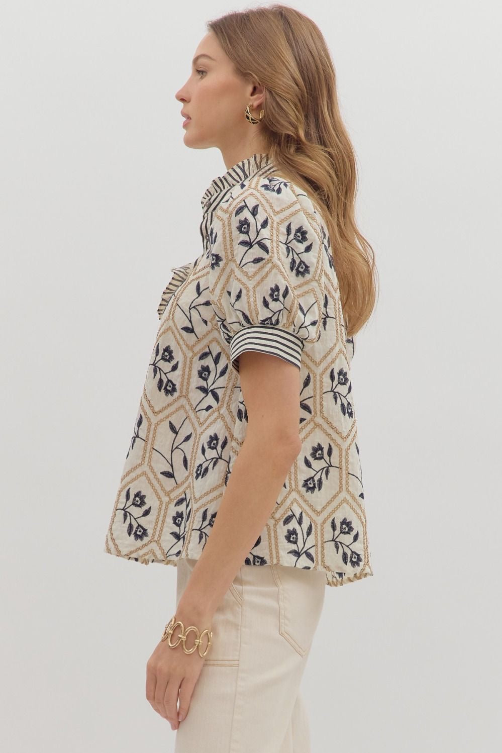 Floral pattern embroidered top
