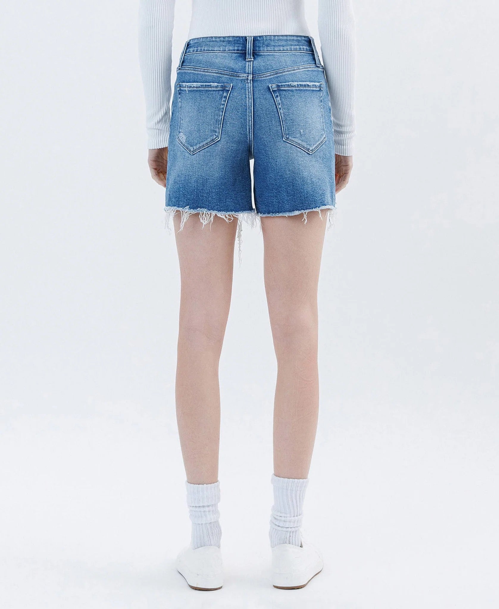Vervet Jayde Stretch Boyfriend Shorts