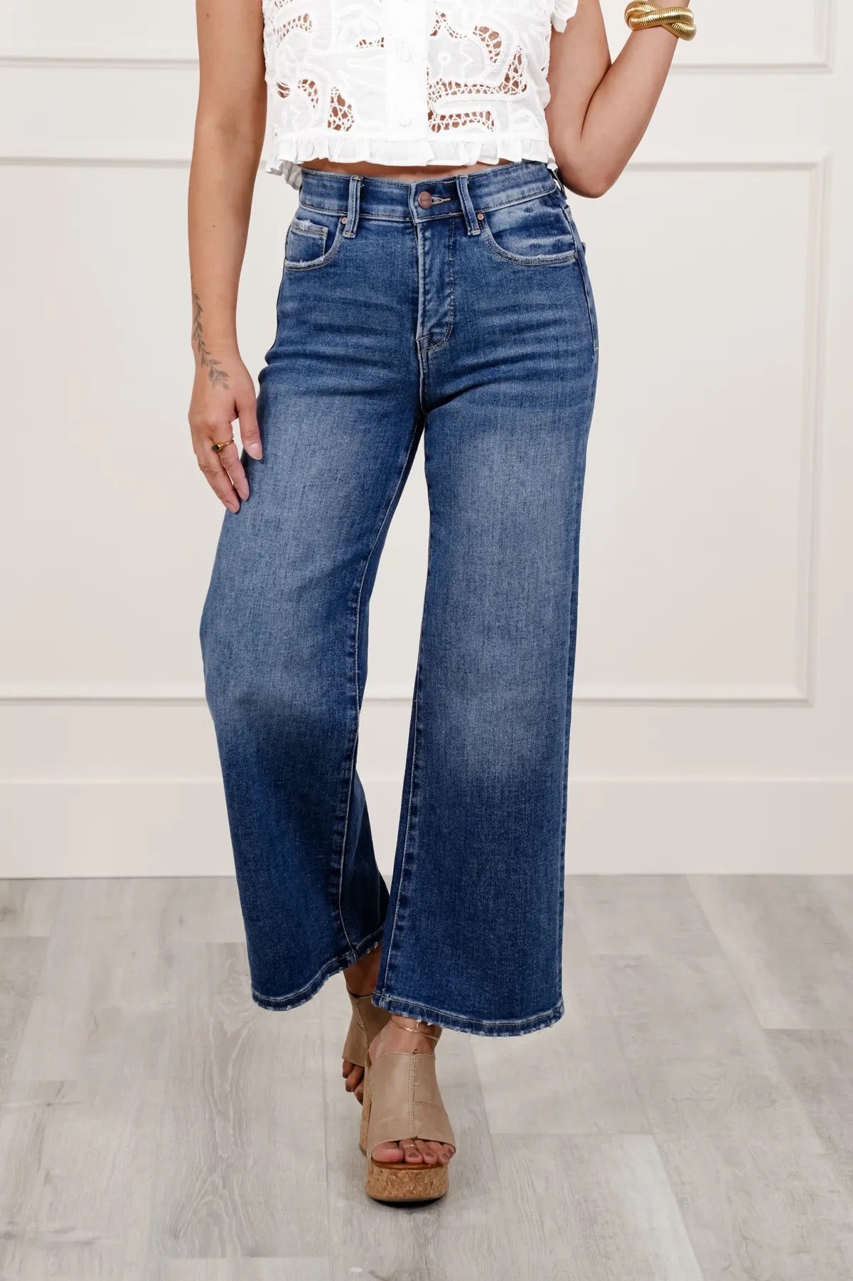 Risen Elastic band High Rise Wide Jeans